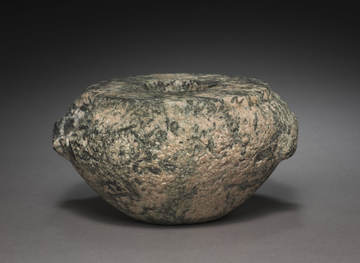Squat Dummy Jar (Diorite)