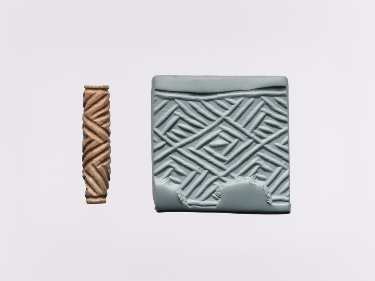 Cylinder Seal with Geometric Design